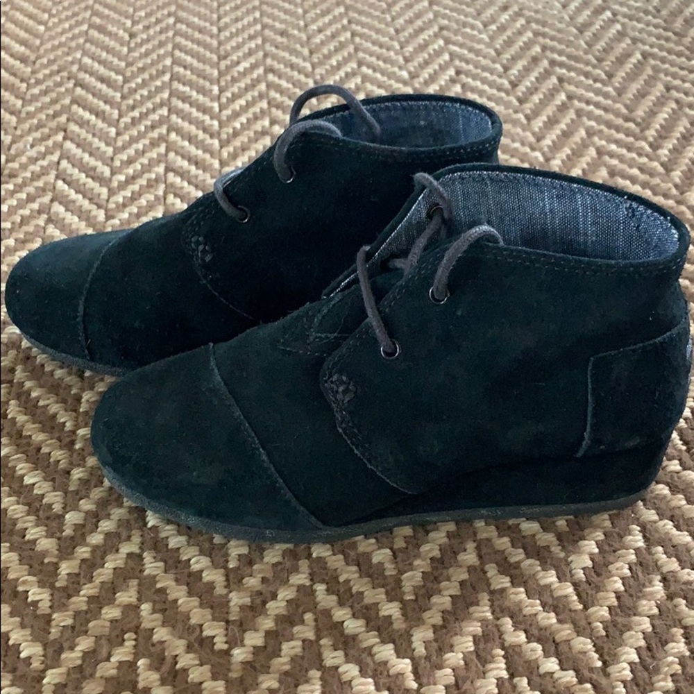 Toms wedge booties
